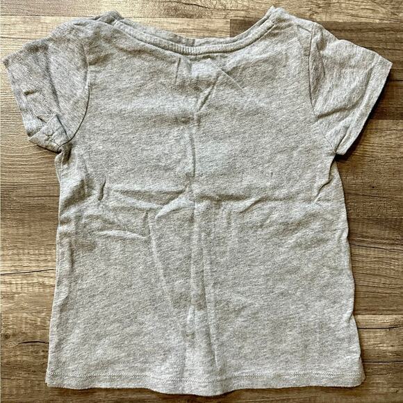 Size 5 Mixed Tee Shirt Bundle (Gap, Old Navy, 365 Kids) - Picture 3 of 8